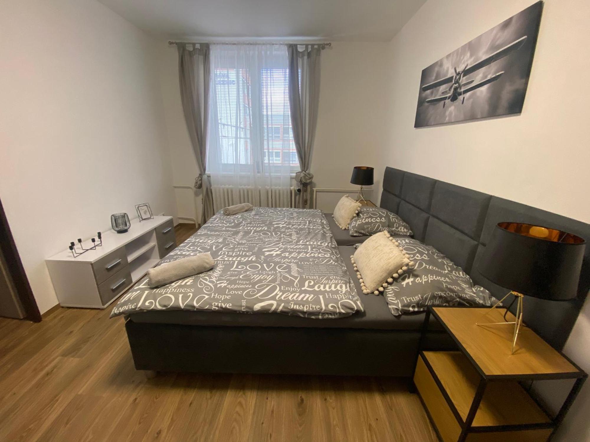 Cerna Ruze - Apartman 3 Πίλζεν Εξωτερικό φωτογραφία
